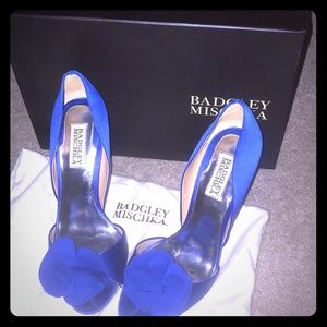 Badgley Mischka blue open toe pump